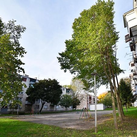 Studio Apartment Aneta ซาเกร็บ ภายนอก รูปภาพ
